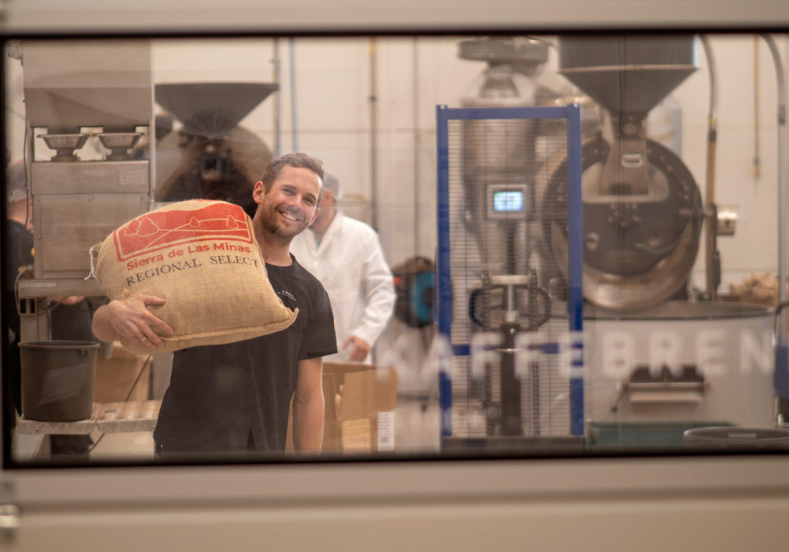 Med direct MES får CEMO en standardisert og presis løsning som styrker hele produksjonsflyten og sikrer et mer sømløst samspill mellom ordre, produksjon og lager.